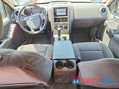 Zdjęcie 8 z 13 samochodu: 2010 FORD EXPLORER XLT VIN:1FMEU6DE8AUA44014 - miniatura