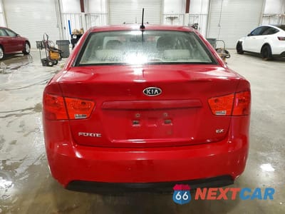 Zdjęcie 6 z 13 samochodu: 2013 KIA FORTE EX VIN:KNAFU4A25D5704206 - miniatura