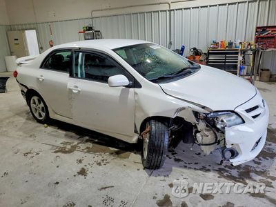 Czwarte zdjęcie samochodu z boku: 2013 TOYOTA COROLLA S VIN:2T1BU4EEXDC067290 - miniatura