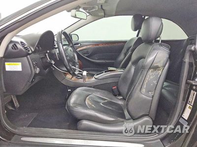 Zdjęcie 7 z 12 samochodu: 2007 MERCEDES-BENZ CLK 550 VIN:WDBTK72F87T075585 - miniatura