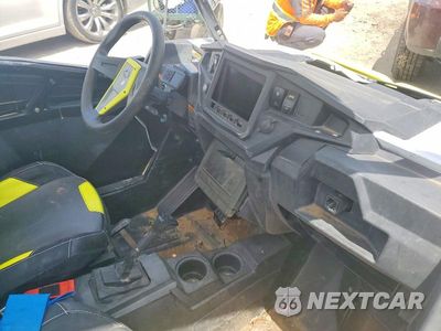 Piąte zdjęcie samochodu w środku: 2017 POLARIS RZR UTILITY VEHICLE VIN:3NSVDK99XHF801019 - miniatura