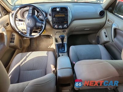 Zdjęcie 8 z 13 samochodu: 2005 TOYOTA RAV4 BASE VIN:JTEGD20V050064861 - miniatura