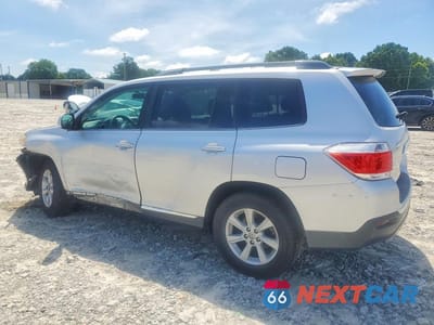 Drugie zdjęcie samochodu z przodu: 2013 TOYOTA HIGHLANDER PLUS VIN:5TDZK3EH5DS131820 - miniatura