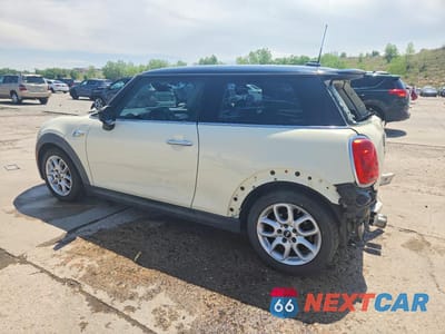 Drugie zdjęcie samochodu z przodu: 2015 MINI COOPER S VIN:WMWXP7C53F2A39642 - miniatura