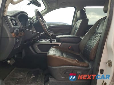 Zdjęcie 7 z 12 samochodu: 2018 NISSAN TITAN PLATINUM RESERVE VIN:1N6AA1E54JN545003 - miniatura