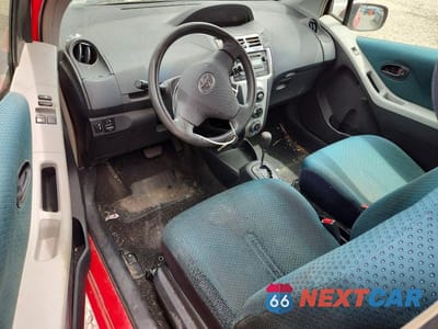 Zdjęcie 8 z 12 samochodu: 2007 TOYOTA YARIS BASE VIN:JTDJT903X75037595 - miniatura