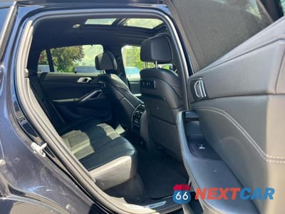 Zdjęcie 6 z 10 samochodu: 2022 BMW X6 XDRIVE40I VIN:5UXCY6C07N9K62118 - miniatura