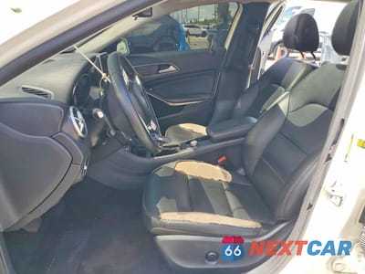 Zdjęcie 7 z 13 samochodu: 2015 MERCEDES-BENZ GLA 250 4MATIC VIN:WDCTG4GB2FJ148140 - miniatura