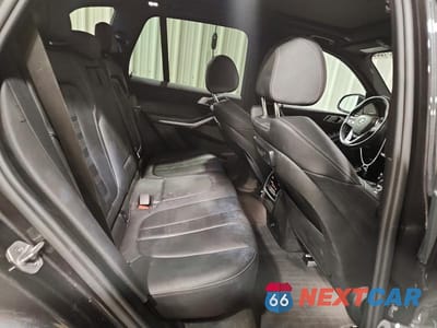 Zdjęcie 11 z 14 samochodu: 2021 BMW X5 XDRIVE45E VIN:5UXTA6C06M9G08018 - miniatura