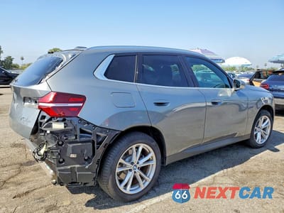 Trzecie zdjęcie samochodu z tyłu: 2025 BMW X3 30 XDRIVE VIN:5UX53GP05S9018471 - miniatura