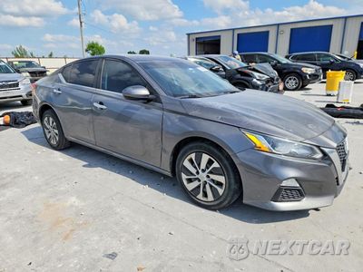 Czwarte zdjęcie samochodu z boku: 2019 NISSAN ALTIMA S VIN:1N4BL4BV7KC120711 - miniatura