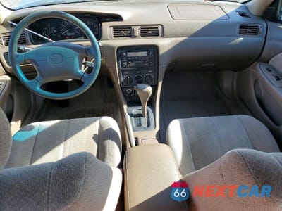 Zdjęcie 8 z 12 samochodu: 2000 TOYOTA CAMRY LE V6 VIN:JT2BF22K8Y0278926 - miniatura