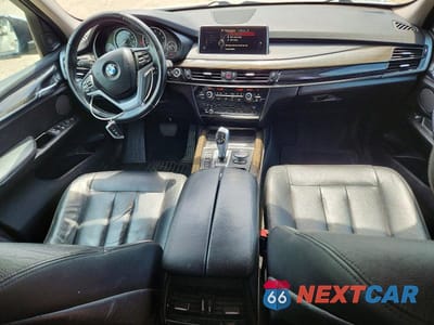 Zdjęcie 8 z 13 samochodu: 2015 BMW X5 XDRIVE35I VIN:5UXKR0C58F0P18361 - miniatura