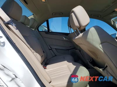 Zdjęcie 10 z 12 samochodu: 2014 MERCEDES-BENZ E 550 4MATIC VIN:WDDHF9BB6EA883162 - miniatura