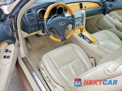 Zdjęcie 8 z 13 samochodu: 2004 LEXUS SC 430 VIN:JTHFN48Y740057474 - miniatura