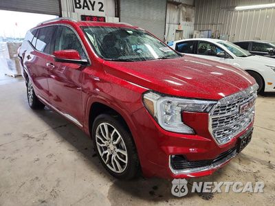 Czwarte zdjęcie samochodu z boku: 2023 GMC TERRAIN DENALI VIN:3GKALXEG3PL215545 - miniatura