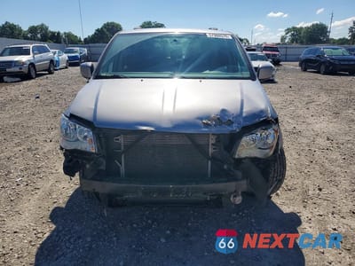 Piąte zdjęcie samochodu w środku: 2016 DODGE GRAND CARAVAN SXT VIN:2C4RDGCG1GR146789 - miniatura