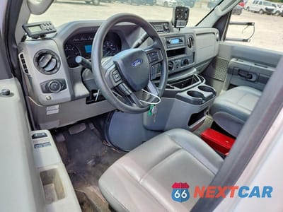 Zdjęcie 8 z 12 samochodu: 2023 FORD E350 REFRIGERATED BOX TRUCK VIN:1FDWE3FK8PDD25001 - miniatura