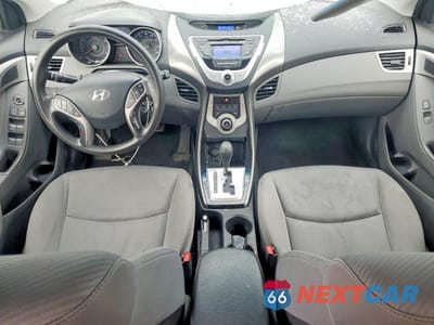 Zdjęcie 8 z 12 samochodu: 2012 HYUNDAI ELANTRA GLS VIN:KMHDH4AE6CU259757 - miniatura