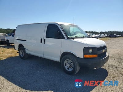 Czwarte zdjęcie samochodu z boku: 2010 CHEVROLET EXPRESS G2500 VIN:1GCZGFBA7A1141462 - miniatura