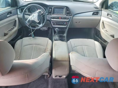 Zdjęcie 8 z 12 samochodu: 2018 HYUNDAI SONATA SEL VIN:5NPE34AF3JH641882 - miniatura