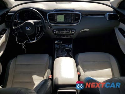 Zdjęcie 8 z 12 samochodu: 2016 KIA SORENTO SX V6 VIN:5XYPKDA54GG069708 - miniatura