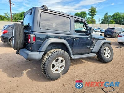 Trzecie zdjęcie samochodu z tyłu: 2020 JEEP WRANGLER SPORT VIN:1C4GJXAN1LW181044 - miniatura