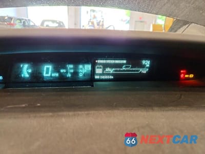 Zdjęcie 9 z 12 samochodu: 2011 TOYOTA PRIUS THREE VIN:JTDKN3DU1B1376762 - miniatura