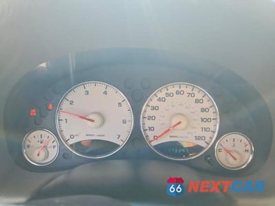 Zdjęcie 9 z 12 samochodu: 2003 JEEP LIBERTY LIMITED VIN:1J4GL58K63W688557 - miniatura