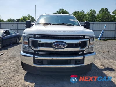 Piąte zdjęcie samochodu w środku: 2022 FORD F350 SUPER DUTY VIN:1FT8X3BN3NEF01306 - miniatura