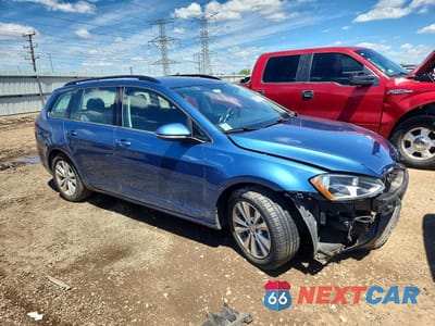 Czwarte zdjęcie samochodu z boku: 2017 VOLKSWAGEN GOLF SPORTWAGEN S VIN:3VW017AUXHM534426 - miniatura