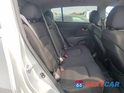 Zdjęcie 10 z 12 samochodu: 2011 KIA SPORTAGE LX VIN:KNDPB3A22B7082141 - miniatura