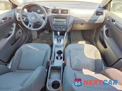 Zdjęcie 8 z 12 samochodu: 2012 VOLKSWAGEN JETTA BASE VIN:3VW2K7AJ6CM377997 - miniatura