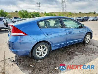 Trzecie zdjęcie samochodu z tyłu: 2010 HONDA INSIGHT EX VIN:JHMZE2H71AS006481 - miniatura