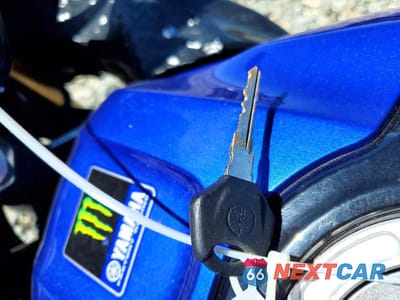 Zdjęcie 8 z 9 samochodu: 2021 YAMAHA YZFR3 A VIN:MH3RH18Y4MK006783 - miniatura