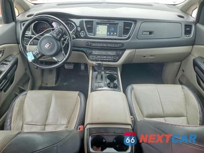 Zdjęcie 8 z 12 samochodu: 2016 KIA SEDONA SX VIN:KNDMC5C10G6125551 - miniatura