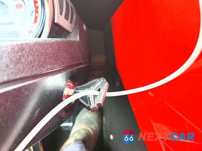 Zdjęcie 8 z 9 samochodu: 2015 POLARIS SLINGSHOT SL VIN:57XAAPFA2F5103286 - miniatura