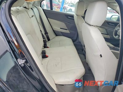 Zdjęcie 10 z 12 samochodu: 2018 JAGUAR XE PREMIUM VIN:SAJAD4EV9JCP25828 - miniatura
