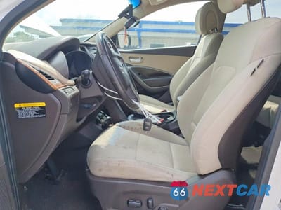 Zdjęcie 7 z 13 samochodu: 2013 HYUNDAI SANTA FE SPORT 2.4L VIN:5XYZU3LB9DG101080 - miniatura
