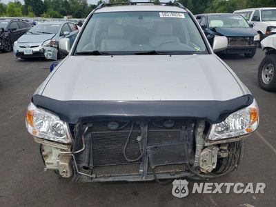 Piąte zdjęcie samochodu w środku: 2007 TOYOTA HIGHLANDER HYBRID VIN:JTEEW21AX70045380 - miniatura