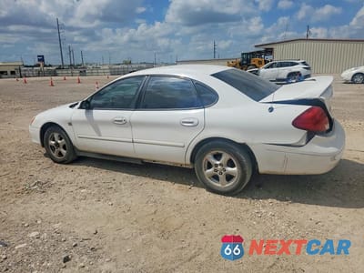 Drugie zdjęcie samochodu z przodu: 2002 FORD TAURUS SES VIN:1FAFP55SX2A110652 - miniatura
