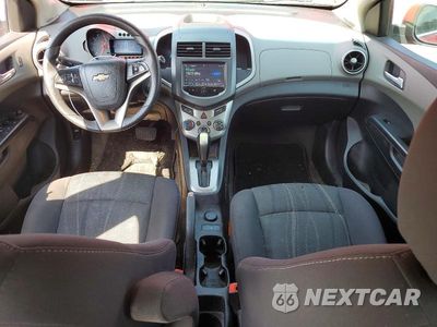Zdjęcie 8 z 12 samochodu: 2015 CHEVROLET SONIC LT VIN:1G1JC6SH0F4171469 - miniatura