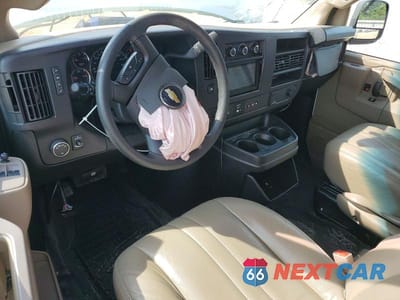 Zdjęcie 8 z 13 samochodu: 2023 CHEVROLET EXPRESS G2500 VIN:1GCWGAFP0P1249791 - miniatura