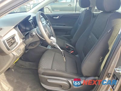 Zdjęcie 7 z 13 samochodu: 2022 KIA RIO S VIN:3KPA24AD1NE488364 - miniatura