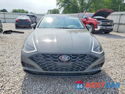 Piąte zdjęcie samochodu w środku: 2020 HYUNDAI SONATA LIMITED VIN:5NPEH4J27LH009033 - miniatura