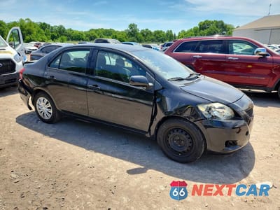 Czwarte zdjęcie samochodu z boku: 2012 TOYOTA YARIS FLEET VIN:JTDBT4K35C1414775 - miniatura