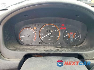 Zdjęcie 9 z 13 samochodu: 2001 HONDA CR-V LX VIN:JHLRD28401S003634 - miniatura