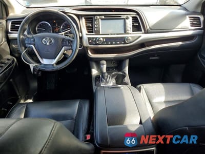 Zdjęcie 8 z 13 samochodu: 2016 TOYOTA HIGHLANDER XLE VIN:5TDJKRFH8GS276997 - miniatura