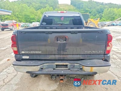 Zdjęcie 6 z 12 samochodu: 2004 CHEVROLET SILVERADO K1500 VIN:2GCEK19T841237574 - miniatura
