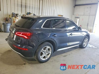 Trzecie zdjęcie samochodu z tyłu: 2018 AUDI Q5 PREMIUM PLUS VIN:WA1BNAFY8J2200329 - miniatura